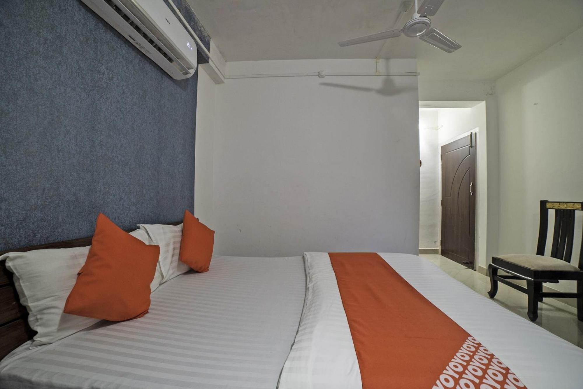 Hotel O Highland Manor Guwahati Esterno foto